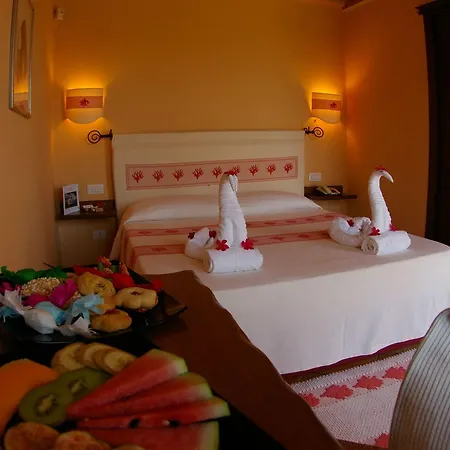 Santa Maria Hotel 4*