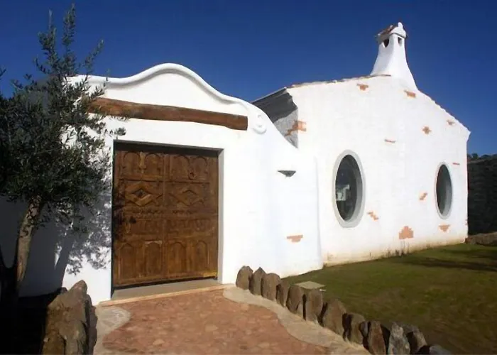 Santa Maria & Wellness 4* Orosei